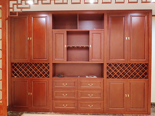 广西中式家居装修之中式酒柜装修效果图